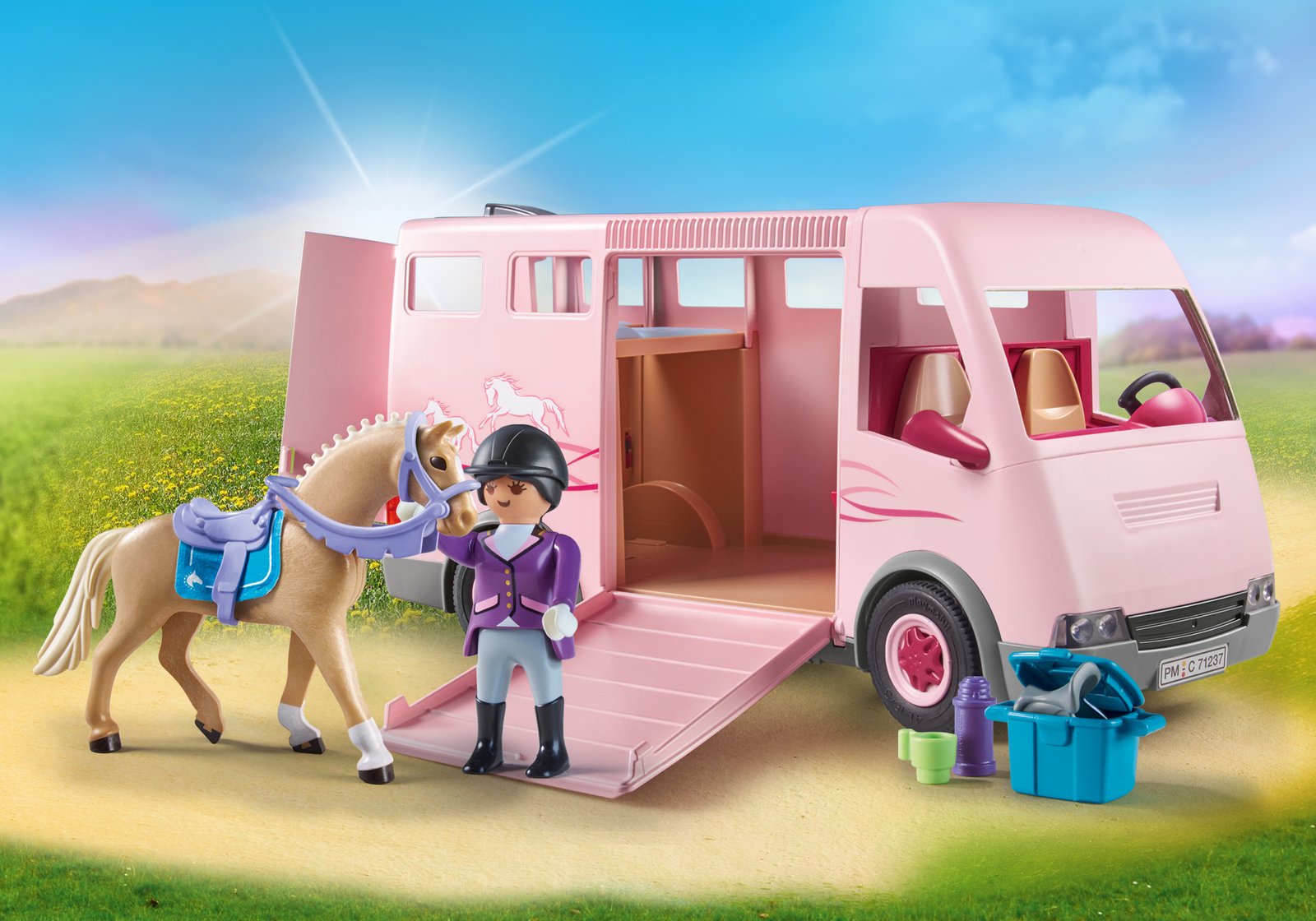 Playmobil 71237 Horse Farm Horse Transporter with Trainer ฟาร์มม้า รถขนม้าพร้อมครูฝึก
