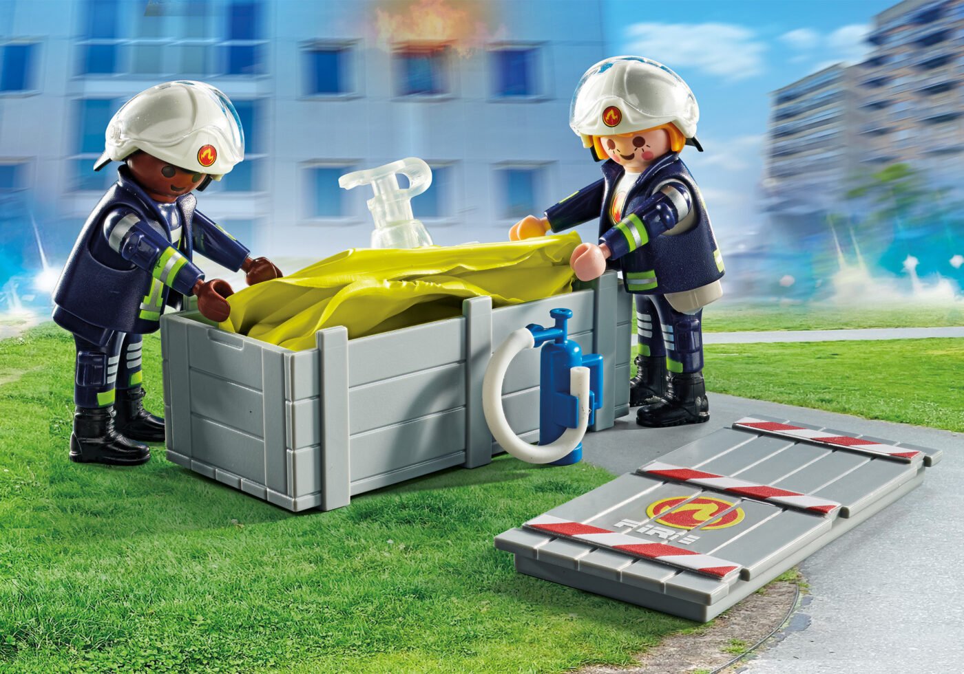 Playmobil 71465 Fire Brigade Firefighter with Air Pillow ดับเพลิง นักผจญเพลิงกับเบาะลมกู้ภัย - Image 4
