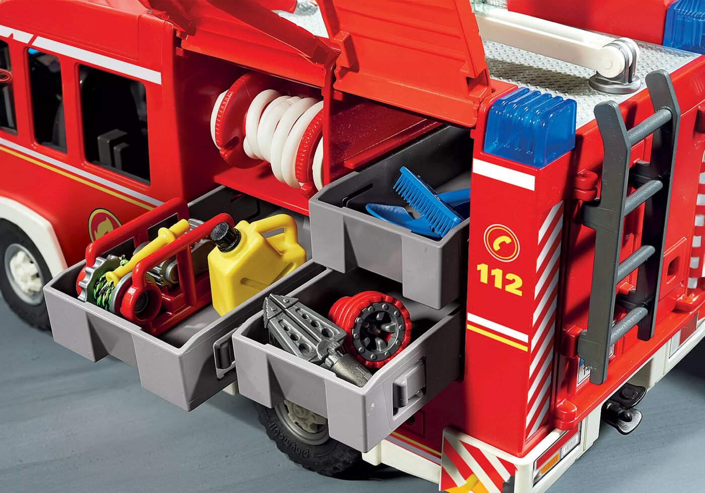 Playmobil 71603 50th Years Fire Rescue Mega Set ของเล่นบทบาทสมมติ 50 ปี เซ็ตสถานีและรถดับเพลิง - Image 6