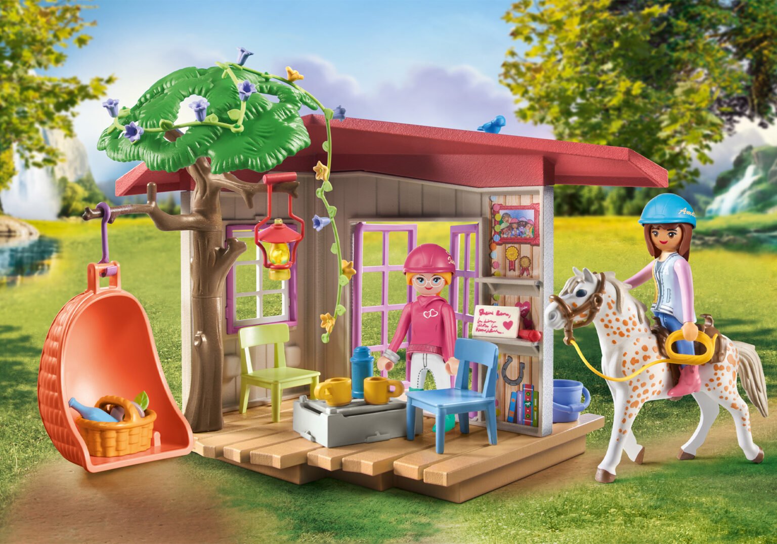 Playmobil 71638 Horses of Waterfall Horse Fans Clubhouse ม้าแห่งวอเตอร์ฟอลล์ ชมรมคนรักม้า