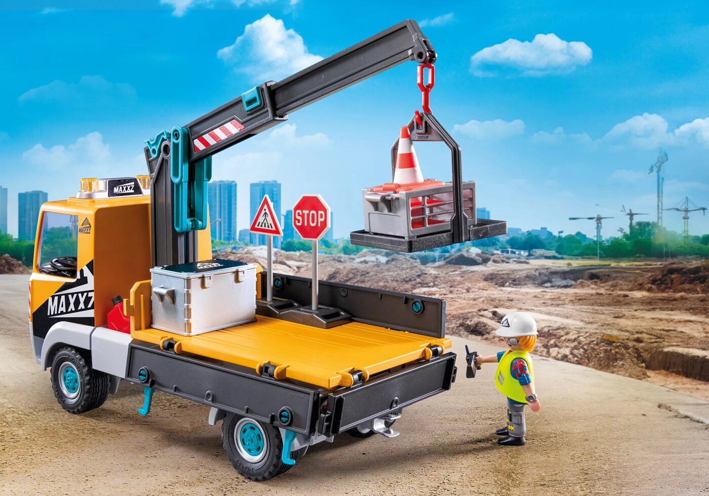 Playmobil 71750 Action Heroes Construction Truck with Crane ของเล่นบทบาทสมมติ แอคชั่นฮีโร่ รถบรรทุกก่อสร้างพร้อมเครน - Image 6