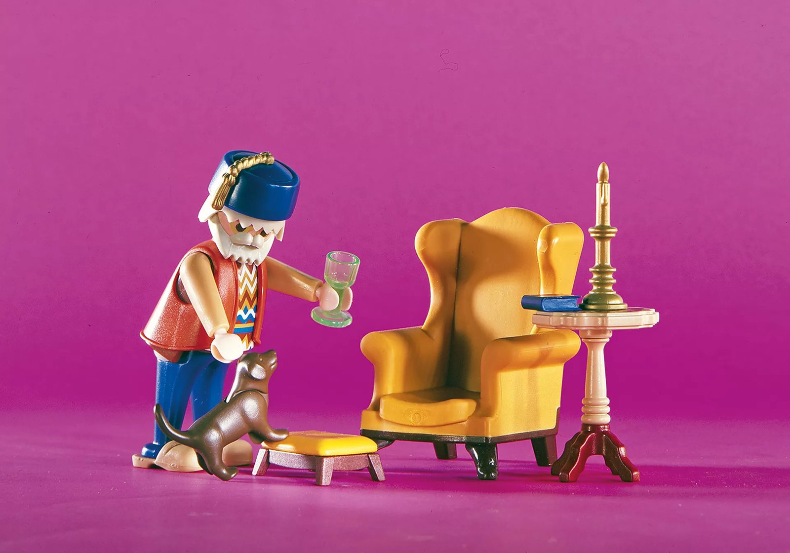 Playmobil 70897 PLAYMOBIL® PLUS Lounge with Fireplace ดอลล์เฮ้าส์วิคตอเรียน เลานจ์พร้อมเตาผิง - Image 4