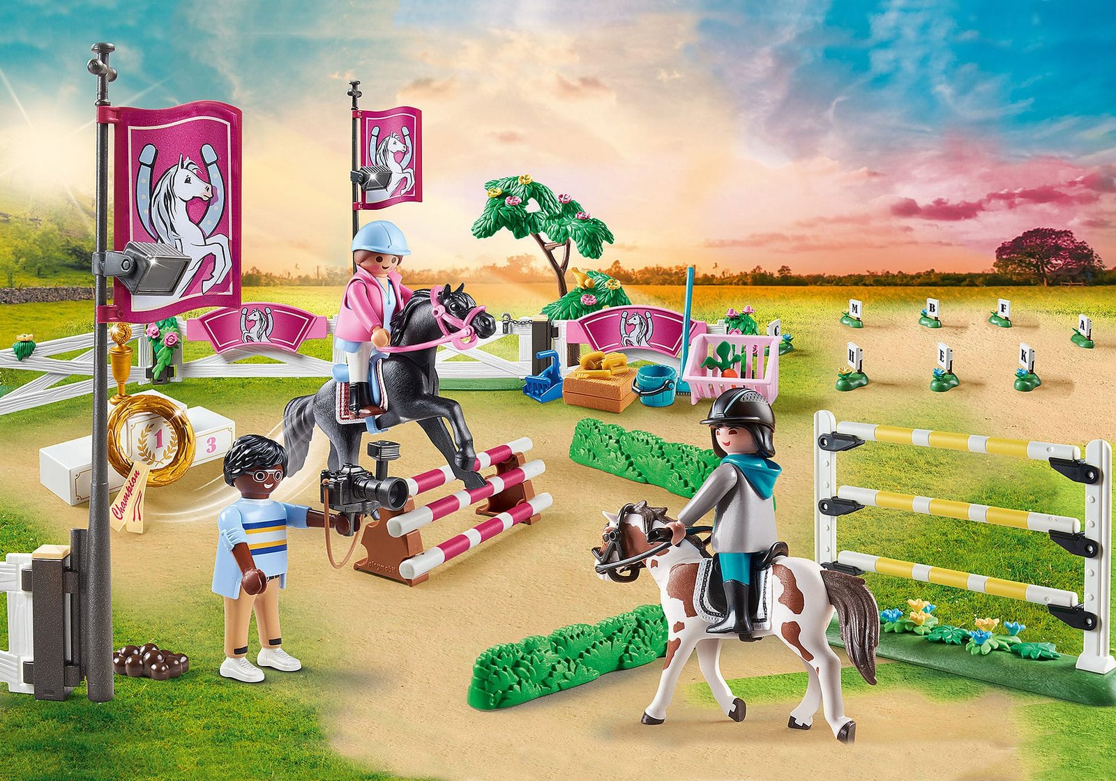 Playmobil 70996 Horse Farm Horse Riding Tournament ฟาร์มม้า การแข่งขันขี่ม้า
